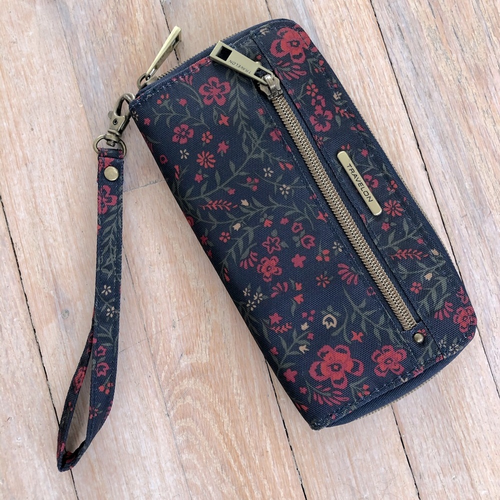 Travelon Floral Wristlet Wallet